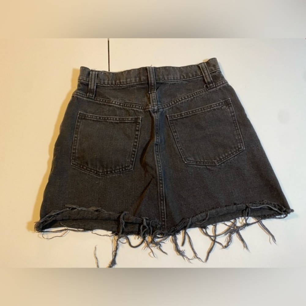 Madewell black jean skirt size 25 B3